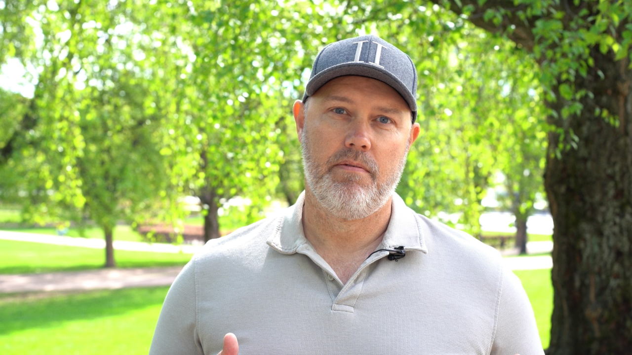 <p>Du är inte ensam. Erektionsproblem är vanligt! Urologen Morten Andersen och sexologen Andreas Håheim möter dagligen patienter med erektionsproblem.</p>
